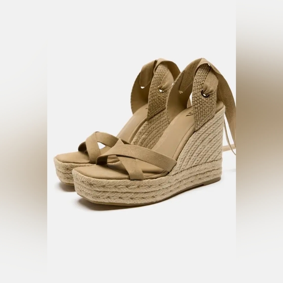 100% Sheep/ Suede Leather LACE-UP WEDGE SANDALS By Zara - Picture 3 of 10